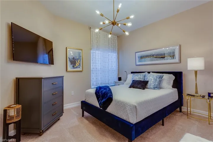 8177 Saratoga Dr 1002, Naples, Florida 34113