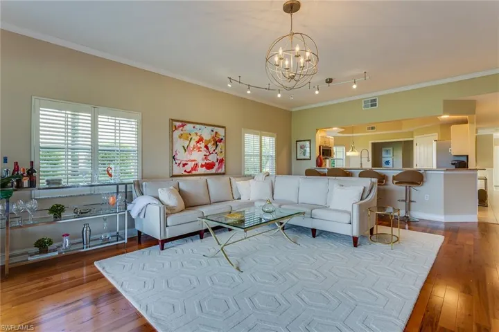 8177 Saratoga Dr 1002, Naples, Florida 34113