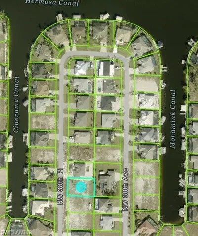 813 38th Pl, Cape Coral, Florida 33993