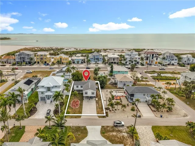 Property line for 8010 Buccaneer located in Laguna Shores on the south end of Fort Myers Beach