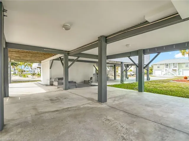 8010  Buccaneer  DR, Fort Myers Beach, FL 33931