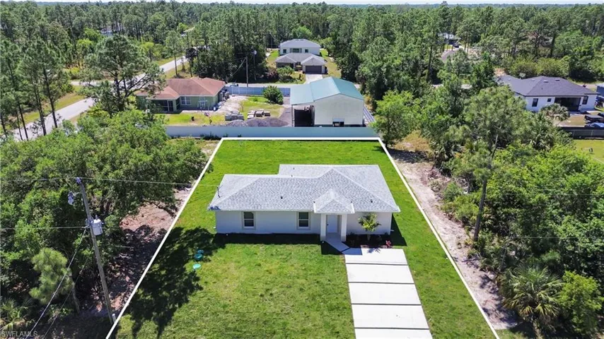 3303  37th W ST, Lehigh Acres, FL 33971