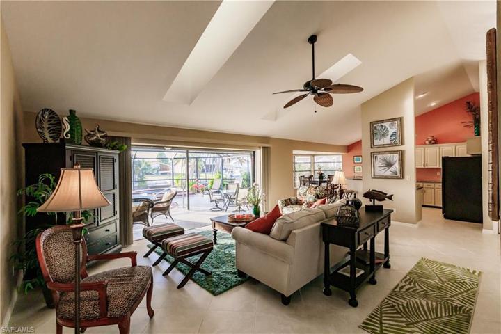 5012 SW 10th  AVE, Cape Coral, FL 33914