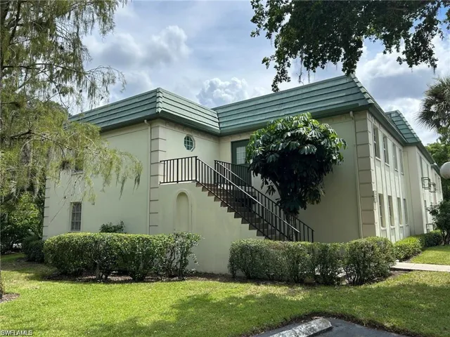 104 Bob O Link Way B, Naples, Florida 34105