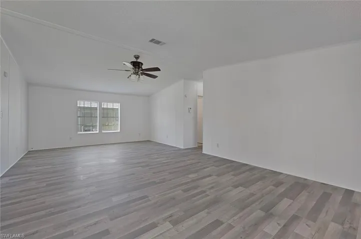 276  Grosbeak  LN, Naples, FL 34114