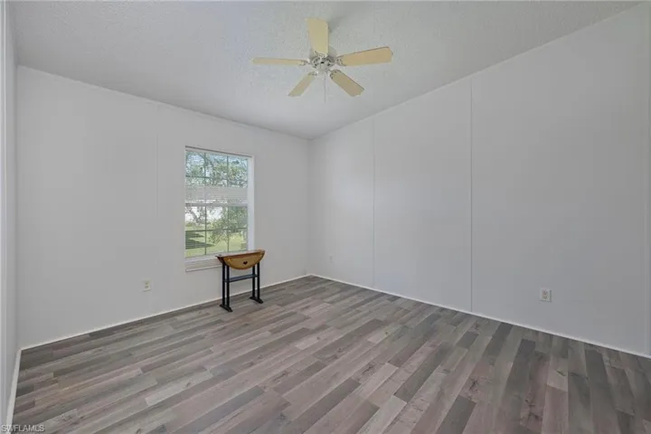276  Grosbeak  LN, Naples, FL 34114