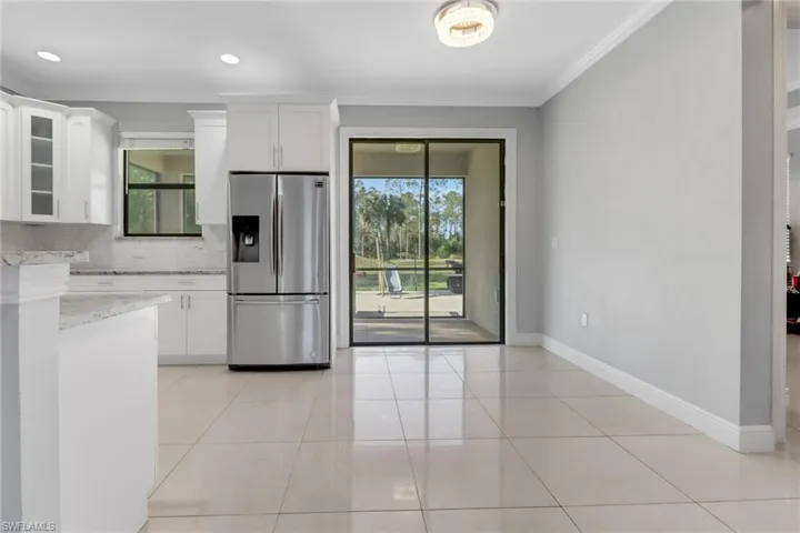 3770  10th NE AVE, Naples, FL 34120