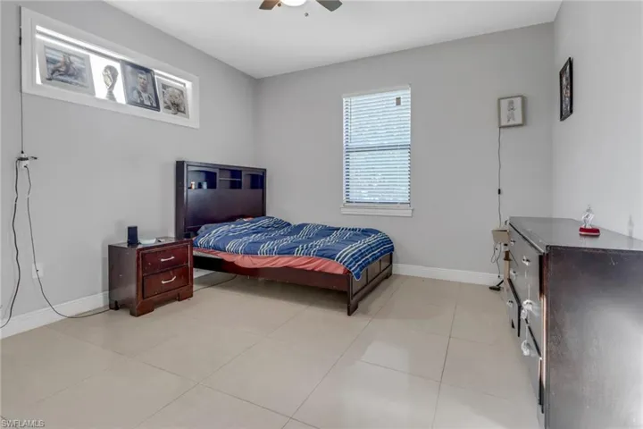 3770  10th NE AVE, Naples, FL 34120