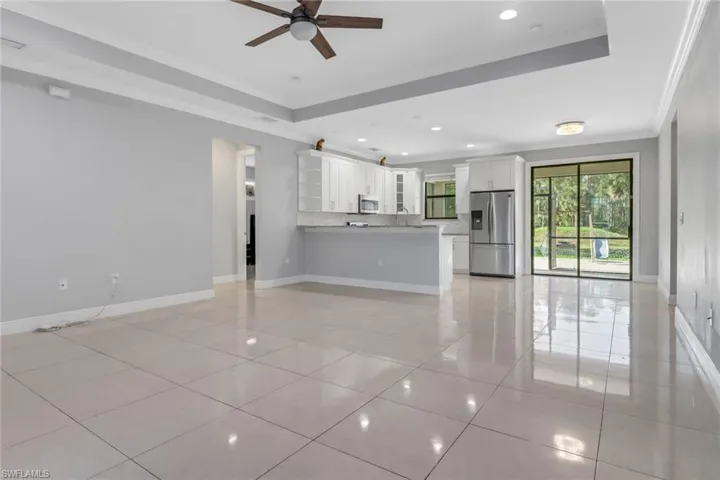 3770  10th NE AVE, Naples, FL 34120