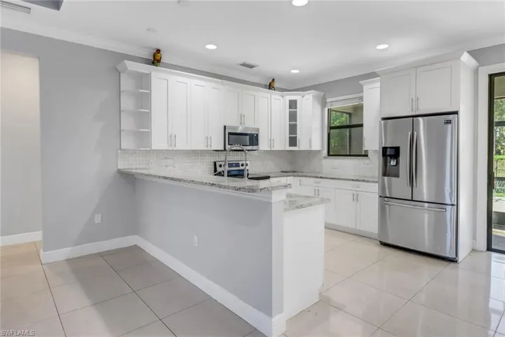 3770  10th NE AVE, Naples, FL 34120