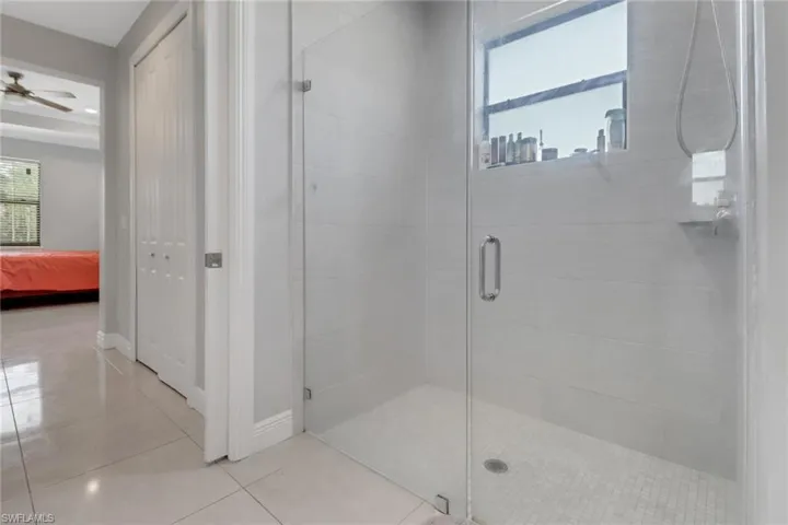 3770  10th NE AVE, Naples, FL 34120