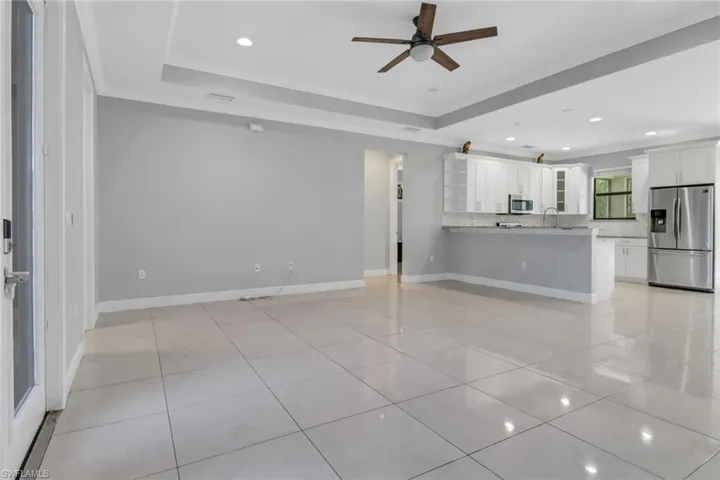 3770  10th NE AVE, Naples, FL 34120