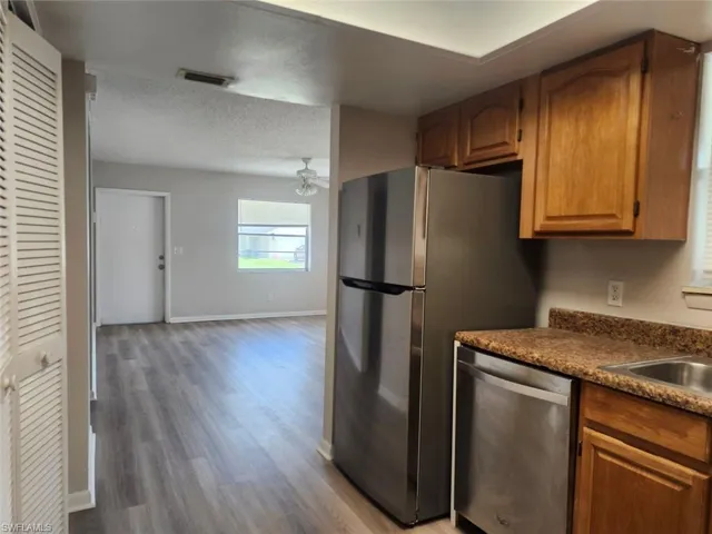 112 Se 12th Ter, Cape Coral, Florida 33990