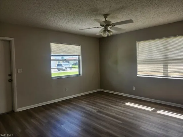 112 Se 12th Ter, Cape Coral, Florida 33990