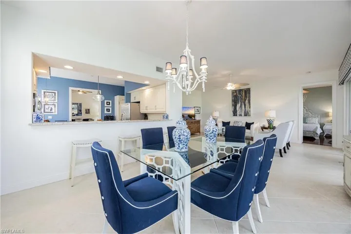 802  Regency Reserve  CIR, Naples, FL 34119