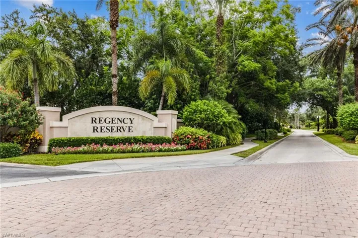 802  Regency Reserve  CIR, Naples, FL 34119