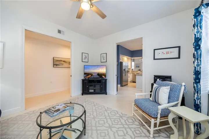 802  Regency Reserve  CIR, Naples, FL 34119