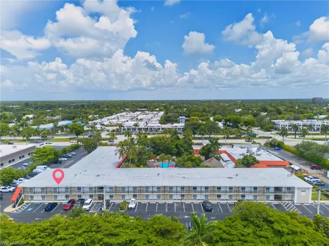 2555 9th St N 204, Naples, Florida 34103