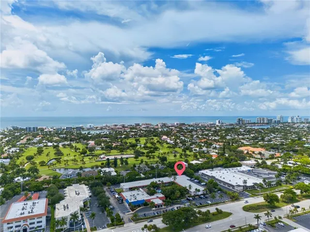 2555 9th St N 204, Naples, Florida 34103