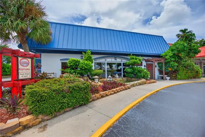 2555 9th St N 204, Naples, Florida 34103