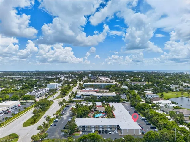 2555 9th St N 204, Naples, Florida 34103