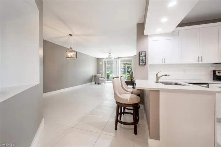 2420  Old Groves  RD, Naples, FL 34109