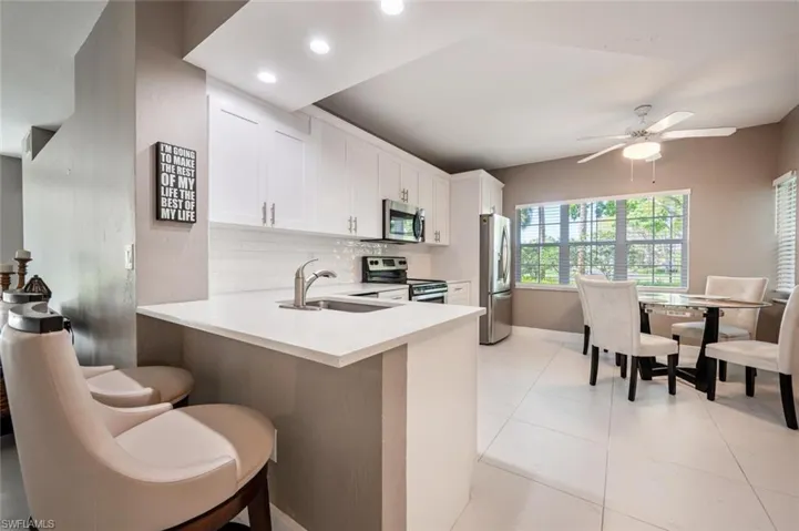 2420  Old Groves  RD, Naples, FL 34109