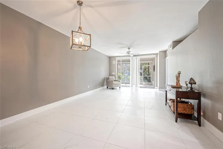 2420  Old Groves  RD, Naples, FL 34109