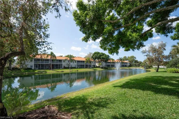 2420  Old Groves  RD, Naples, FL 34109