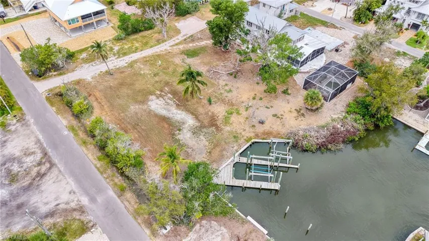 175 Bahia Via, Fort Myers Beach, Florida 33931