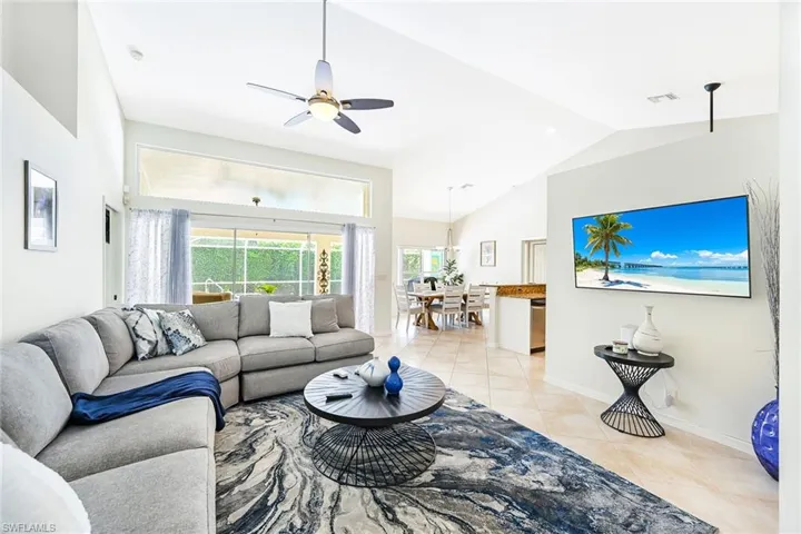 589 Lambton Ln, Naples, Florida 34104