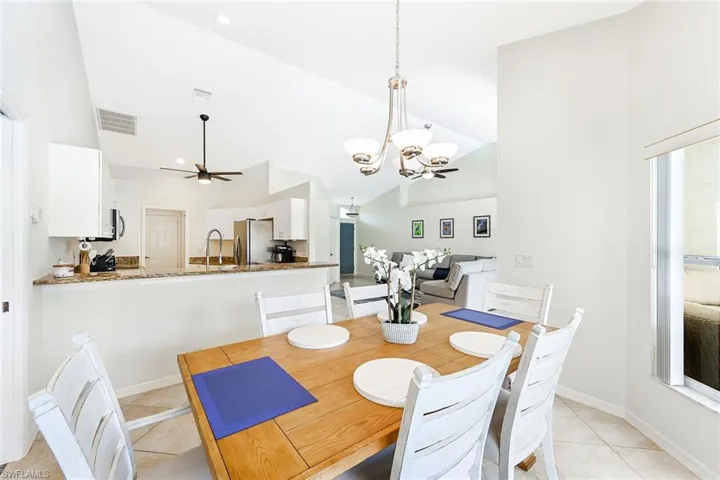 589 Lambton Ln, Naples, Florida 34104