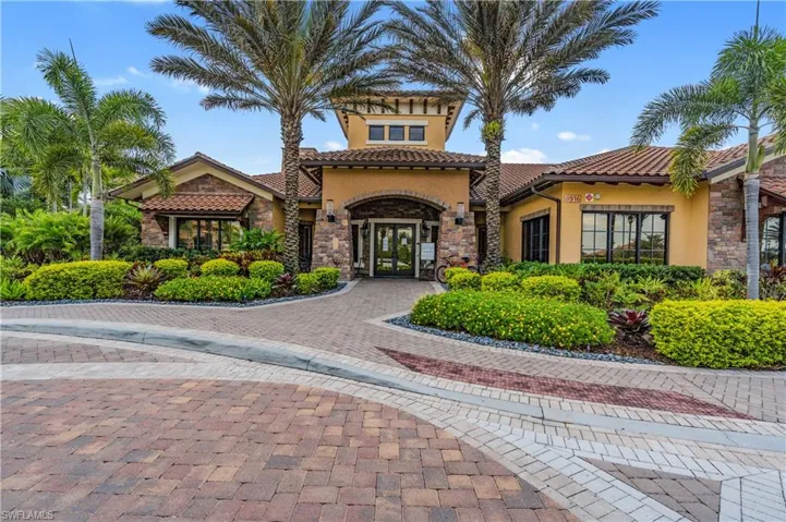 9645  Montelanico  LOOP, Naples, FL 34119