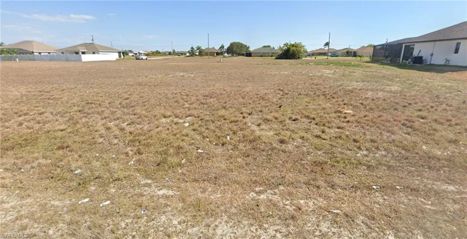 1220  Diplomat W PKWY, Cape Coral, FL 33993