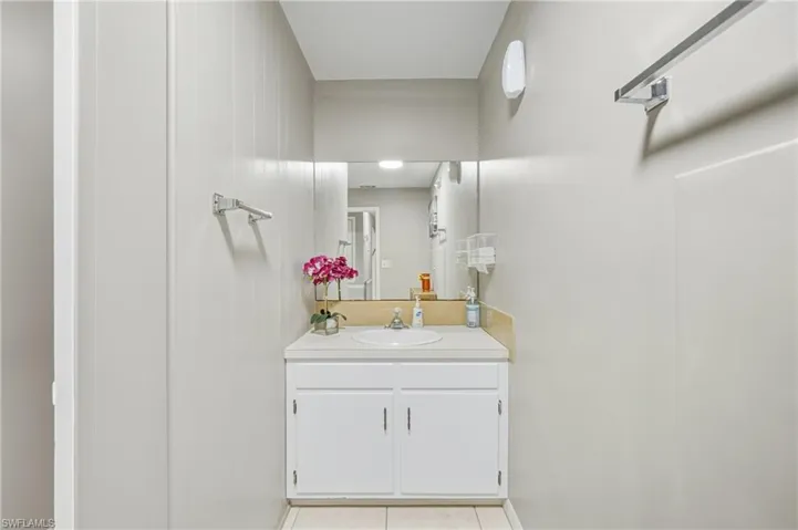 2080 Collier Ave, Fort Myers, Florida 33901