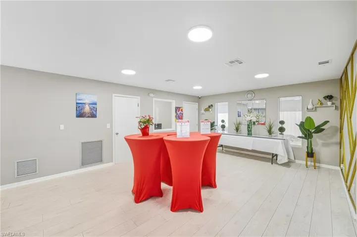 2080 Collier Ave, Fort Myers, Florida 33901