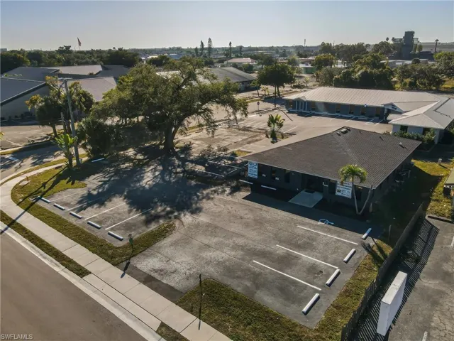 2080 Collier Ave, Fort Myers, Florida 33901