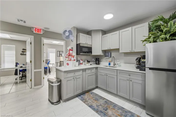2080 Collier Ave, Fort Myers, Florida 33901