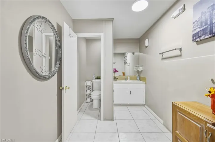 2080 Collier Ave, Fort Myers, Florida 33901