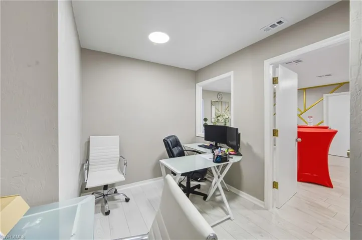 2080 Collier Ave, Fort Myers, Florida 33901