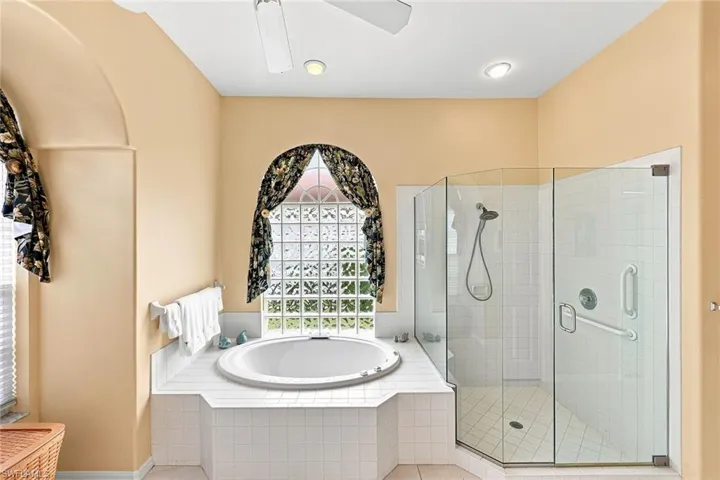 13360 Bridgeford Ave, Bonita Springs, Florida 34135