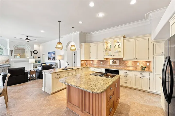 13360 Bridgeford Ave, Bonita Springs, Florida 34135