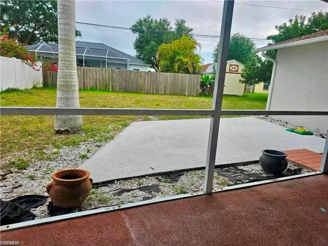 124 SE 31st  ST, Cape Coral, FL 33904