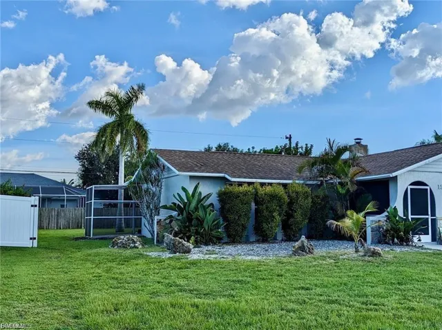 124 SE 31st  ST, Cape Coral, FL 33904