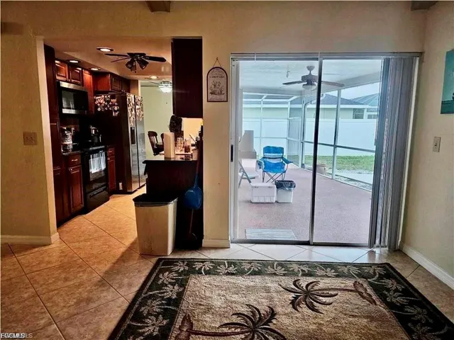 124 SE 31st  ST, Cape Coral, FL 33904