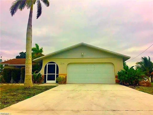 124 SE 31st  ST, Cape Coral, FL 33904