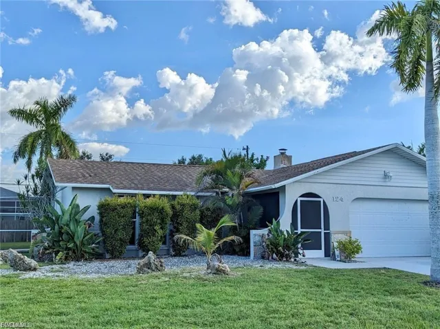 124 SE 31st  ST, Cape Coral, FL 33904