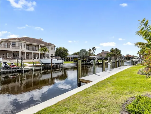 65 ft new yacht dock with shore power!