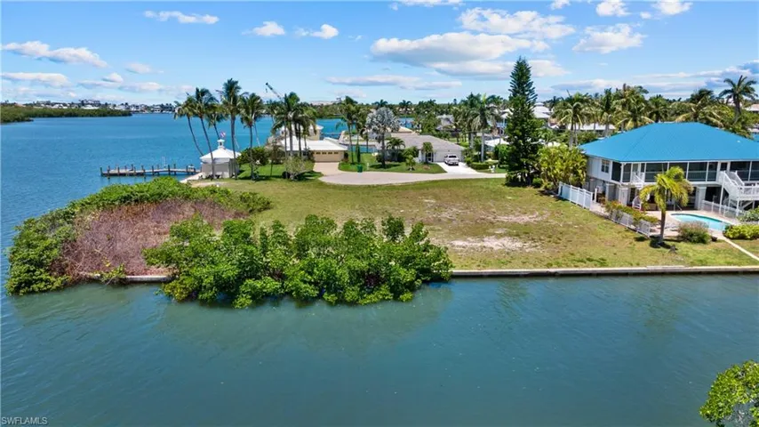 429 San Juan Ave, Naples, Florida 34113