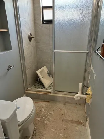 bathroom unit 3